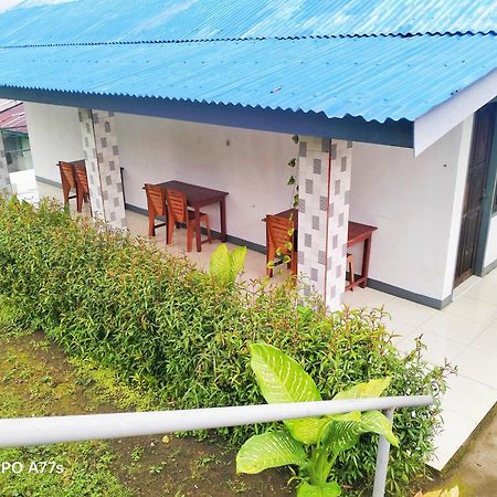 Wisma Kelimutu Ende Buitenkant foto